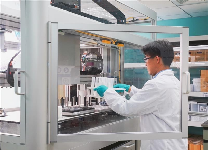 1124-多樂士專業(yè)混凝土防護(hù)裝飾涂料重磅上市（定稿）937